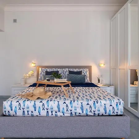 Luxury House Center With Private Garden * Olbia