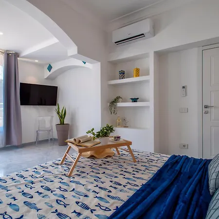 아파트 Luxury House Center With Private Garden