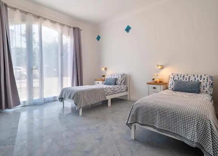 Luxury House Center With Private Garden * 奧爾比亞