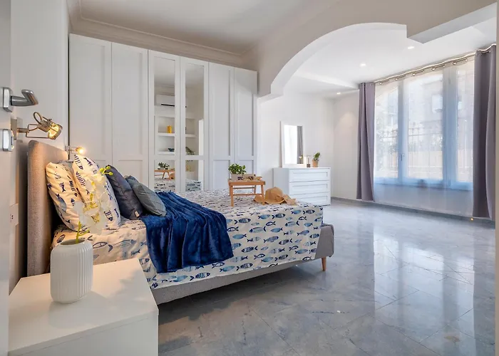 Luxury House Center With Private Garden 奧爾比亞